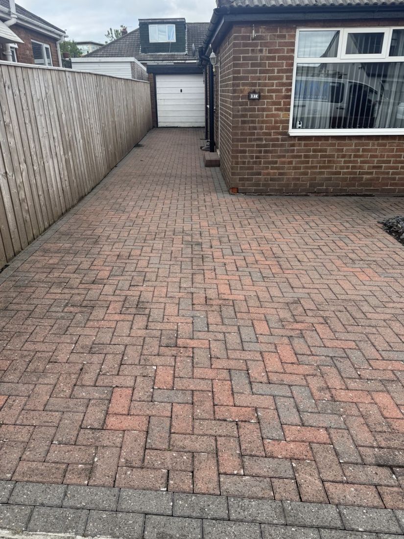 Block paving driveway – Eston before cleaning