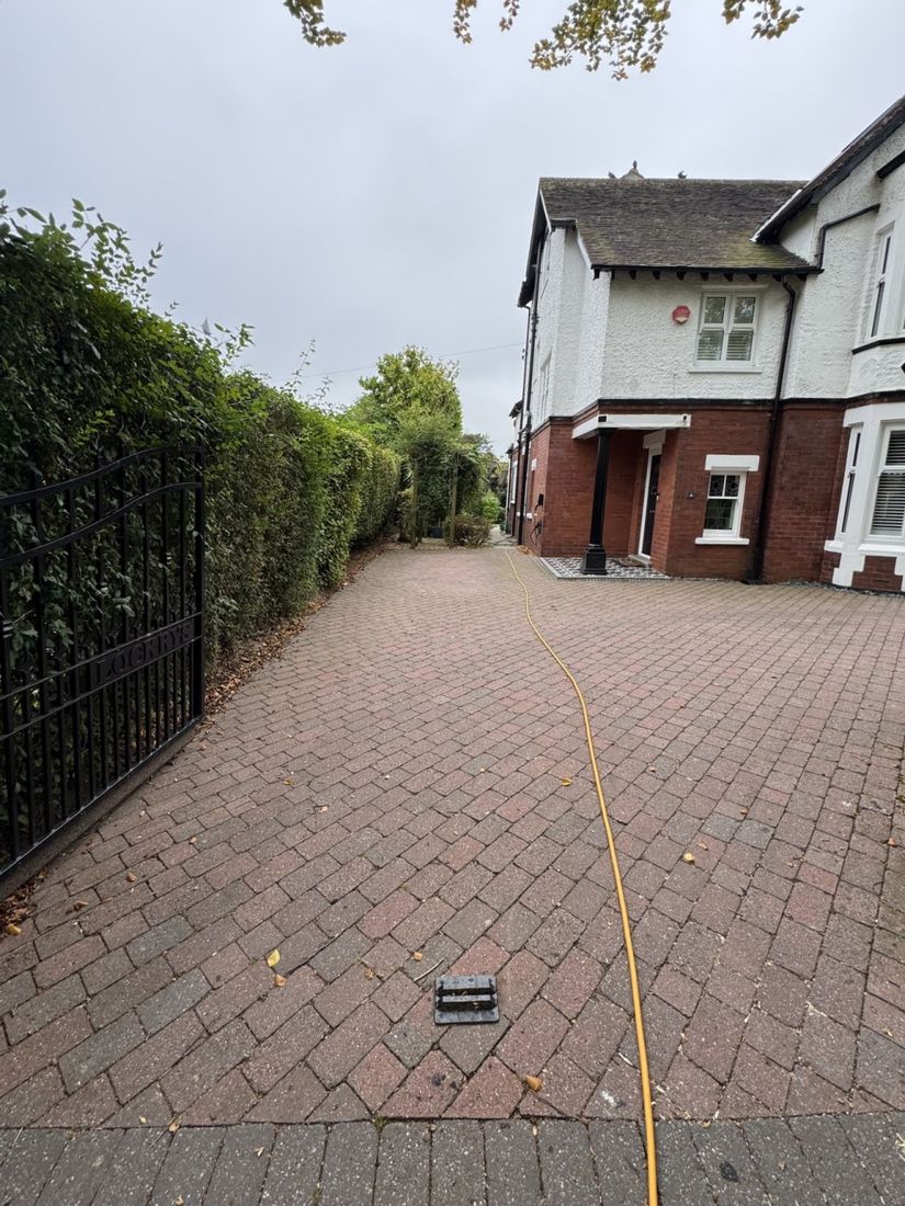 Block paving driveway – Nunthorpe before cleaning