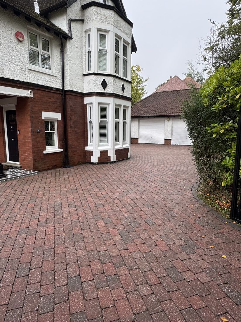 Block paving driveway after cleaning in Nunthorpe by MMC Exterior Cleaning