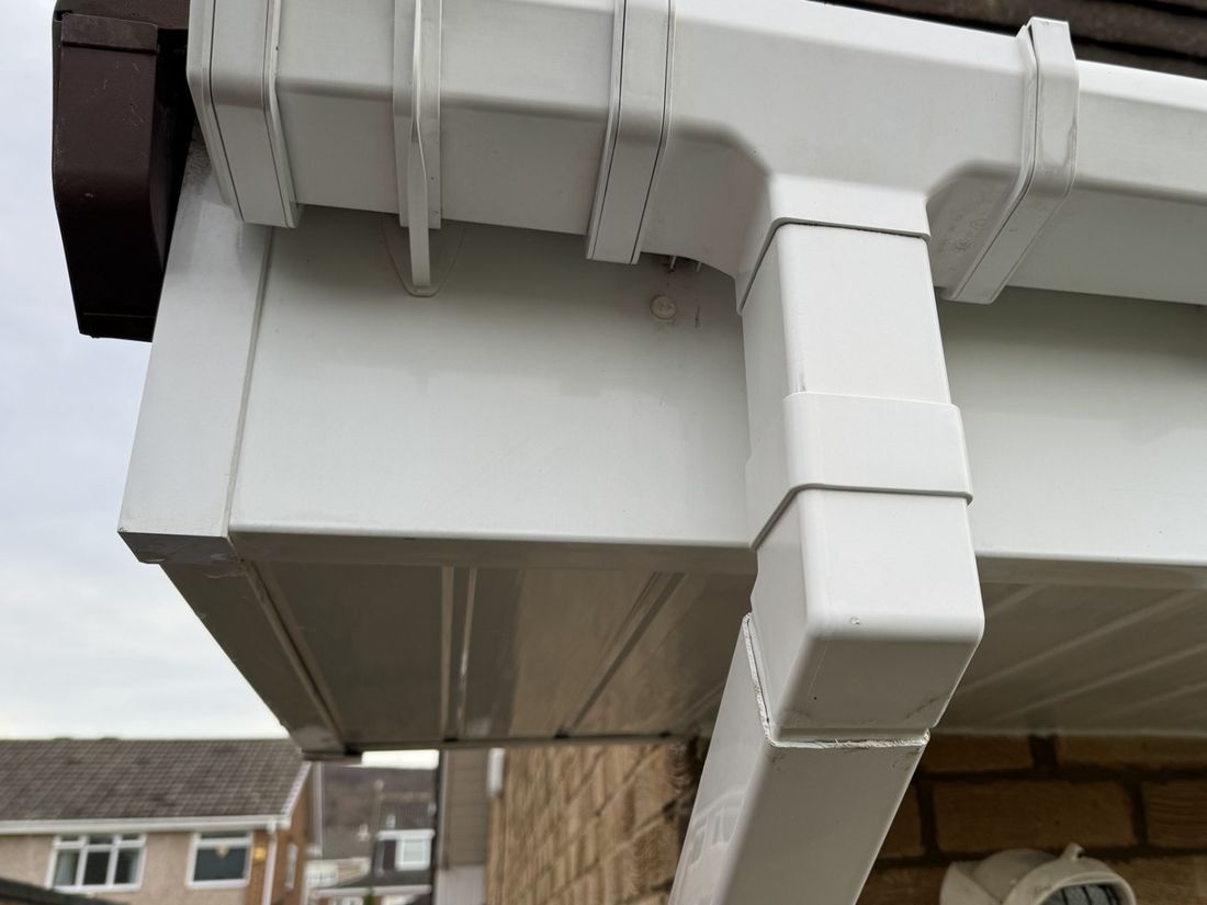 Fascias, soffits & guttering – Guisborough after cleaning by MMC Exterior Cleaning