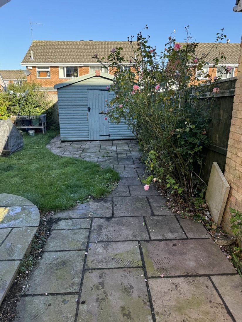 Patio – Guisborough before cleaning