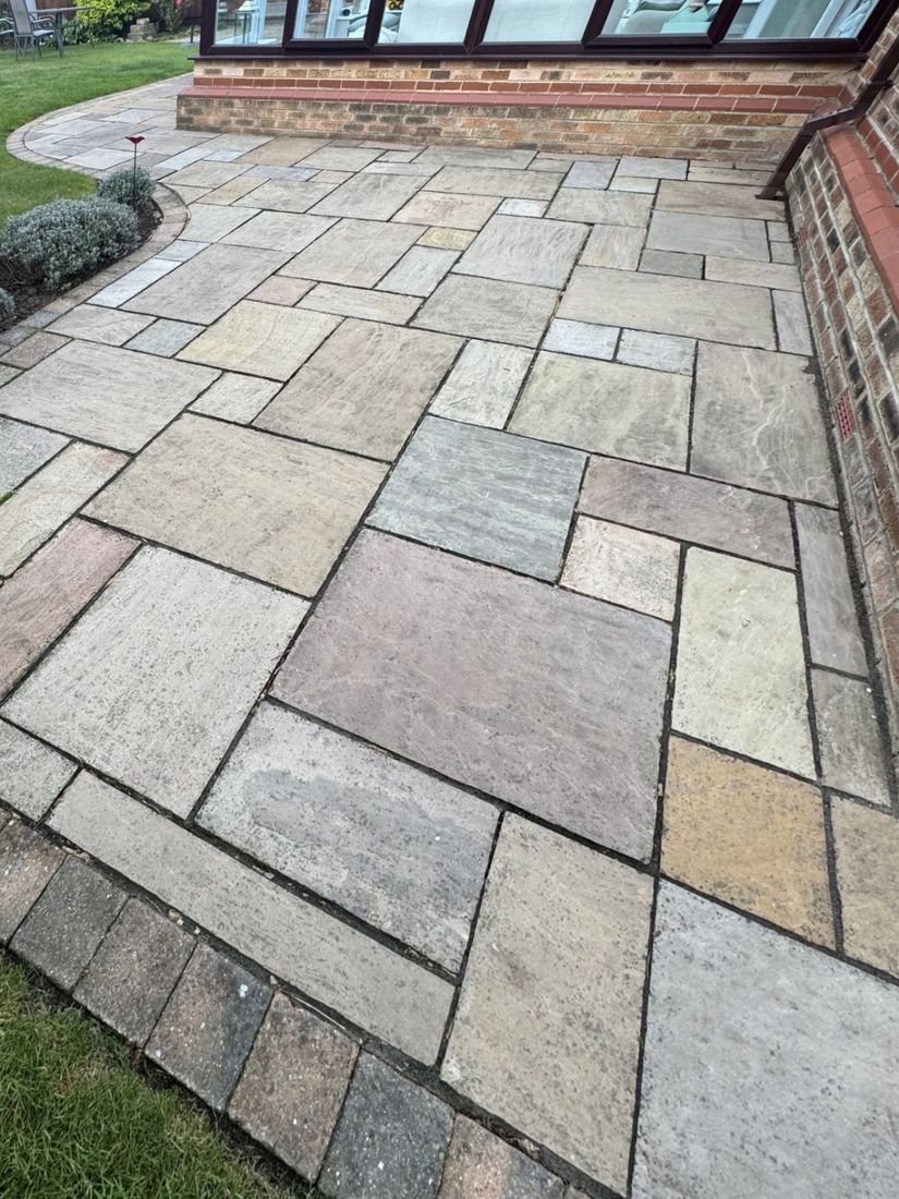 Patio – Normanby before cleaning