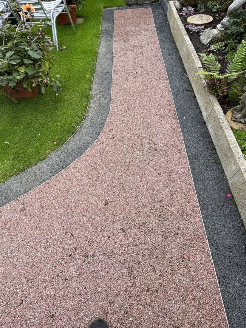 Resin bound path – Guisborough before cleaning